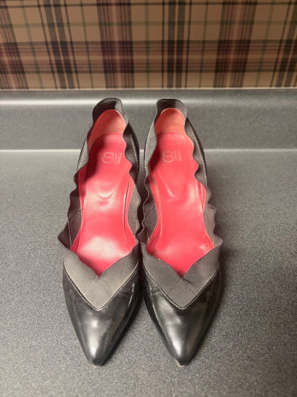 Sergio Rossi Black Patent Elastic Side Pumps - EU 38